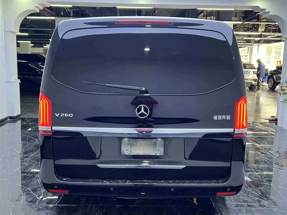 Mercedes-Benz V-class