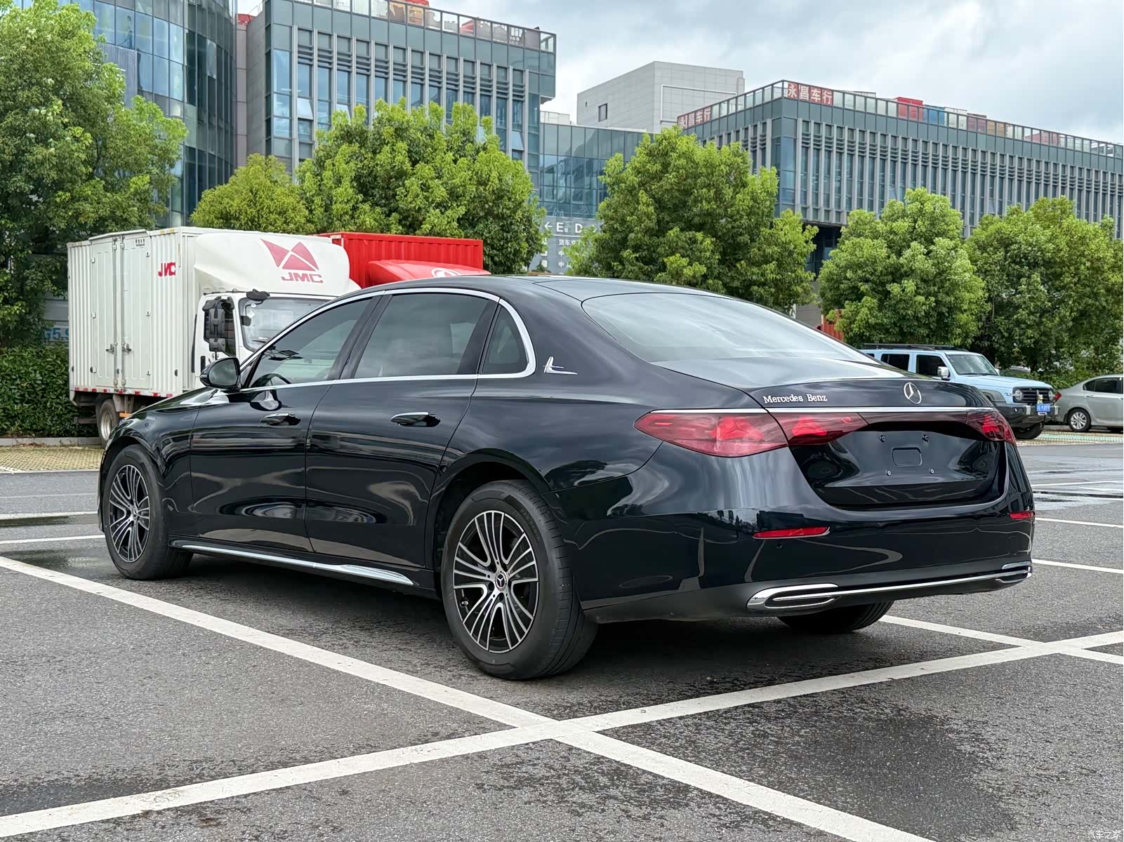 Mercedes-Benz E-Class, 2024 6