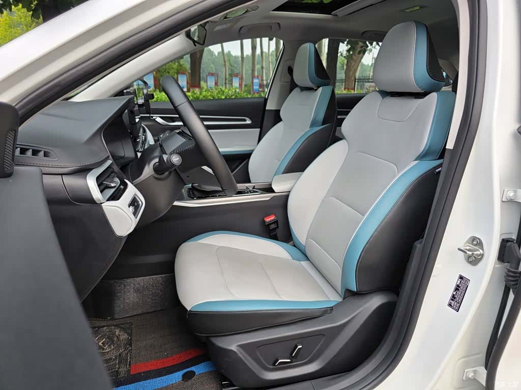 Geely Emgrand, 2024 все фото