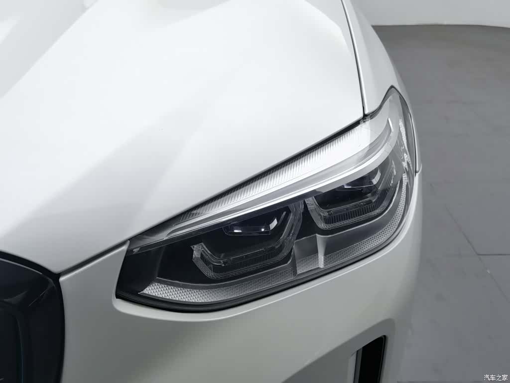 BMW iX3, 2021 7