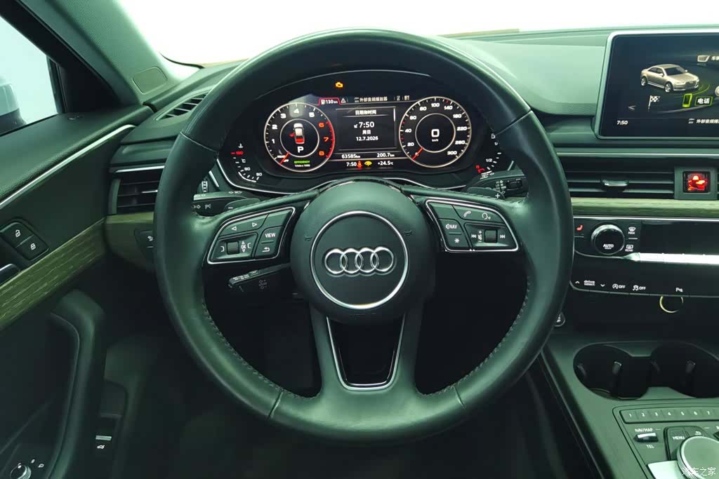 Audi A4L, 2018 15