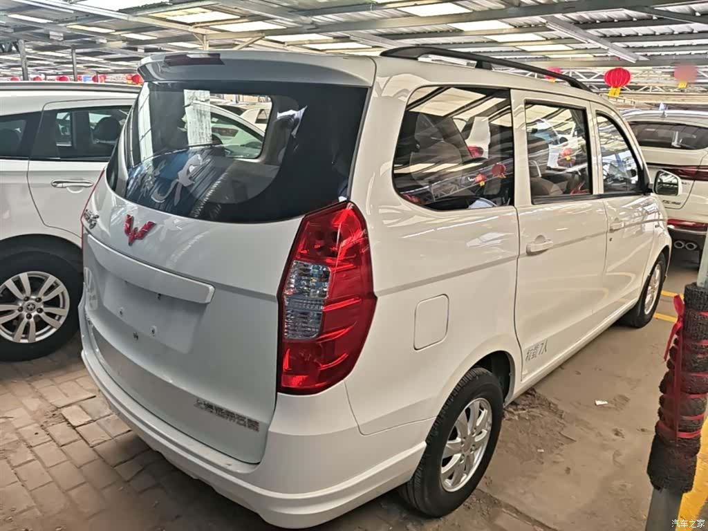 Wuling Hongguang, 2016 7