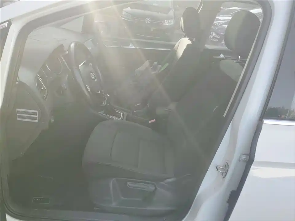 Volkswagen Golf*Jiayu