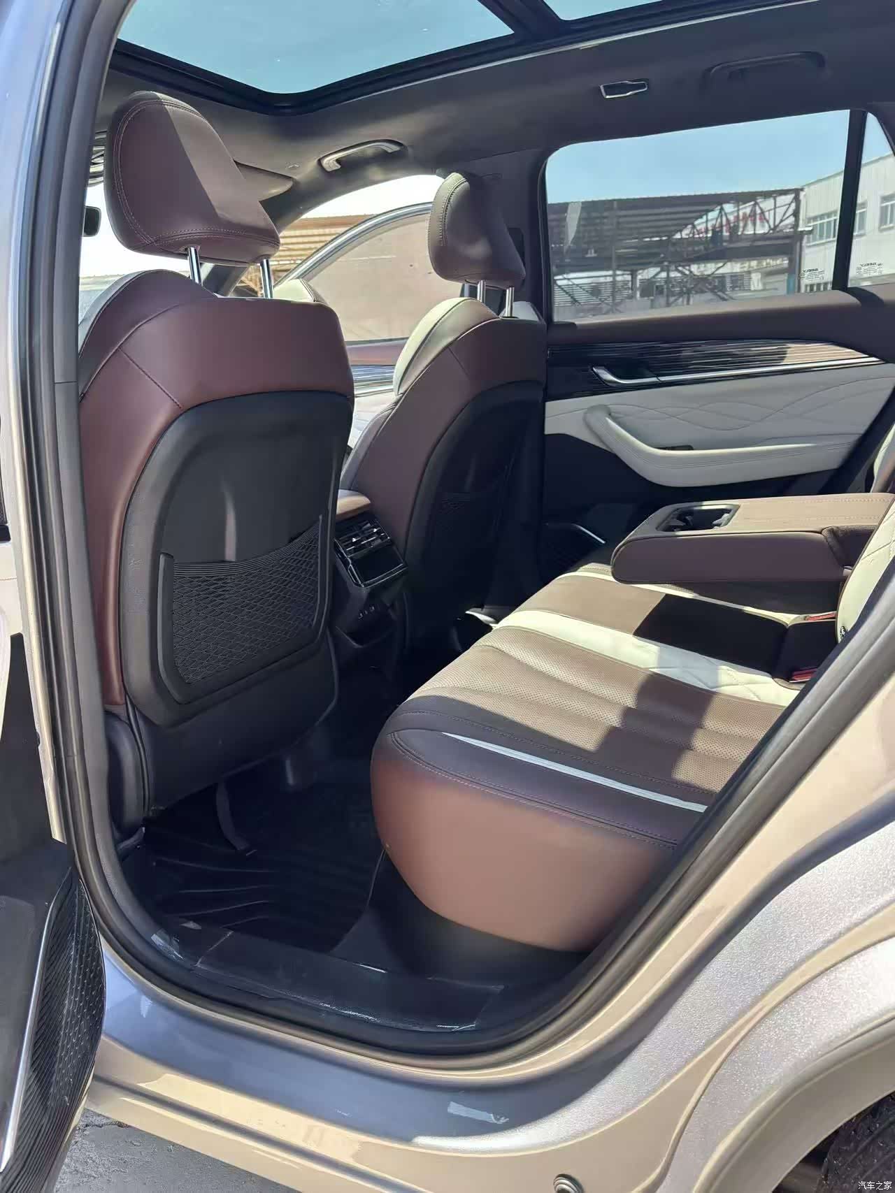Geely Xingyue L, 2022 2