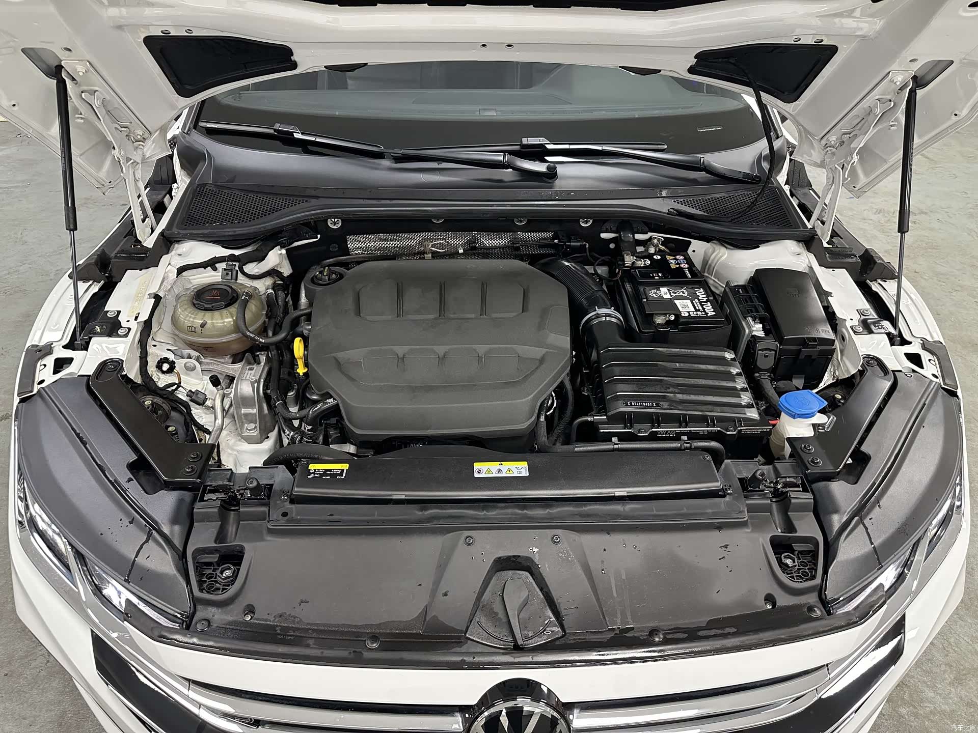 Volkswagen CC, 2024 20
