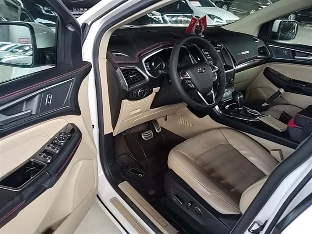 Ford Edge, 2015 16