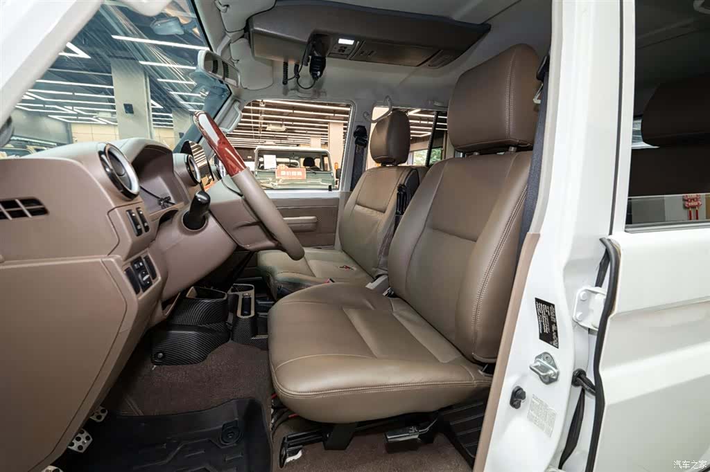 Toyota Land Cruiser, 2016 7