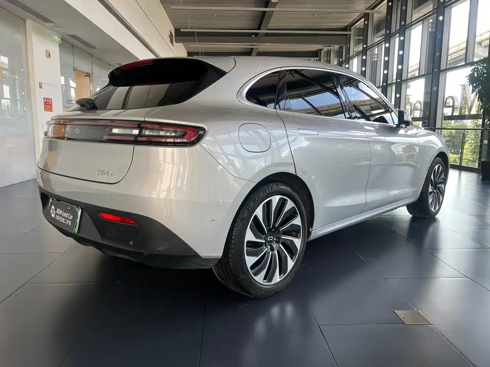 AITO Ask the world M5