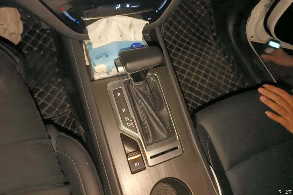 Changan CS35, 2020 15