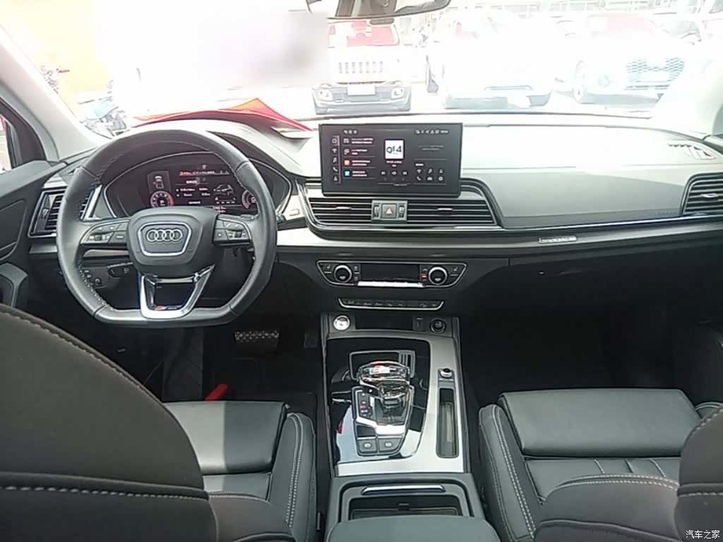 Audi Q5L, 2022 10