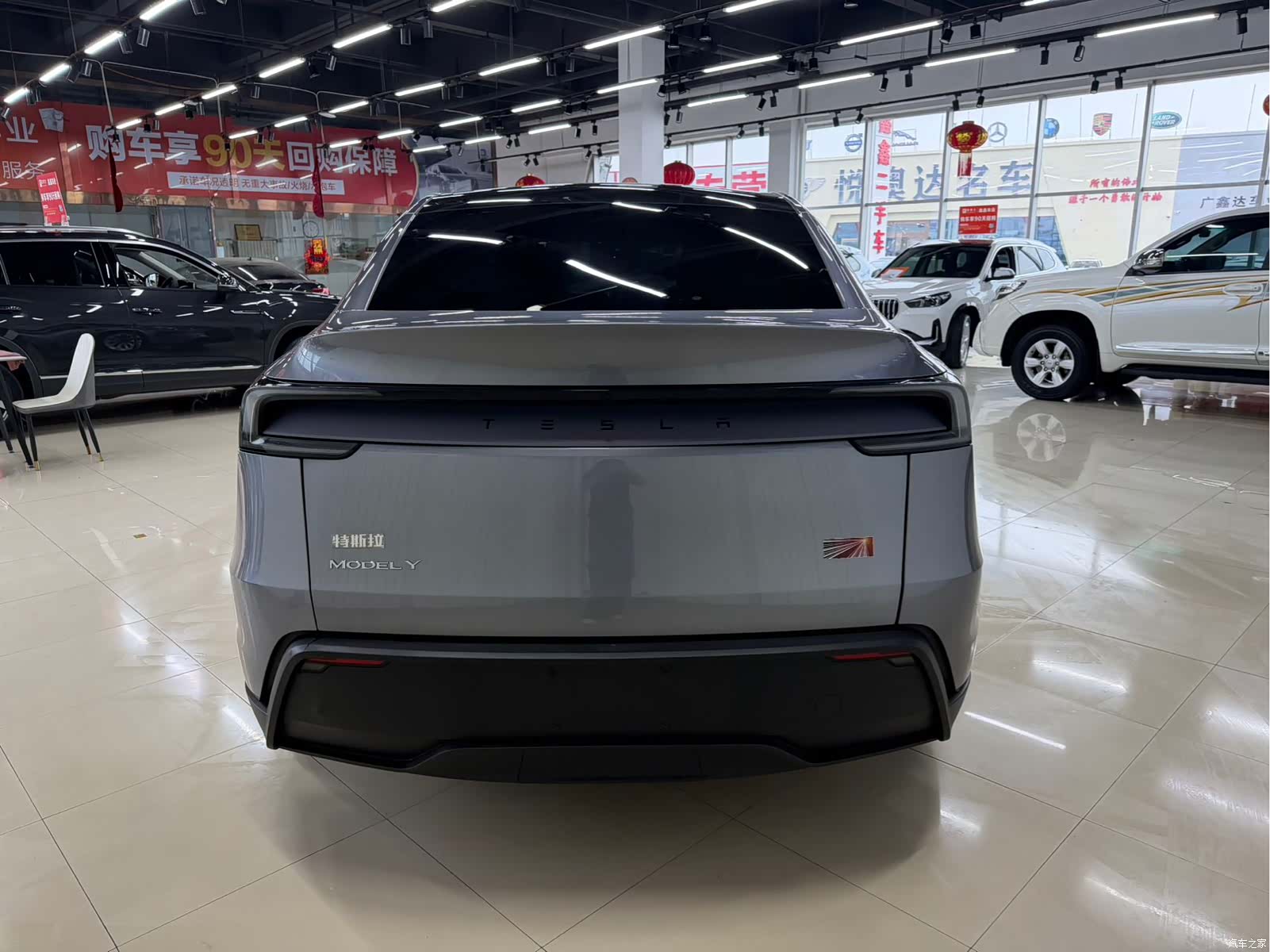 Tesla Model Y, 2025 4