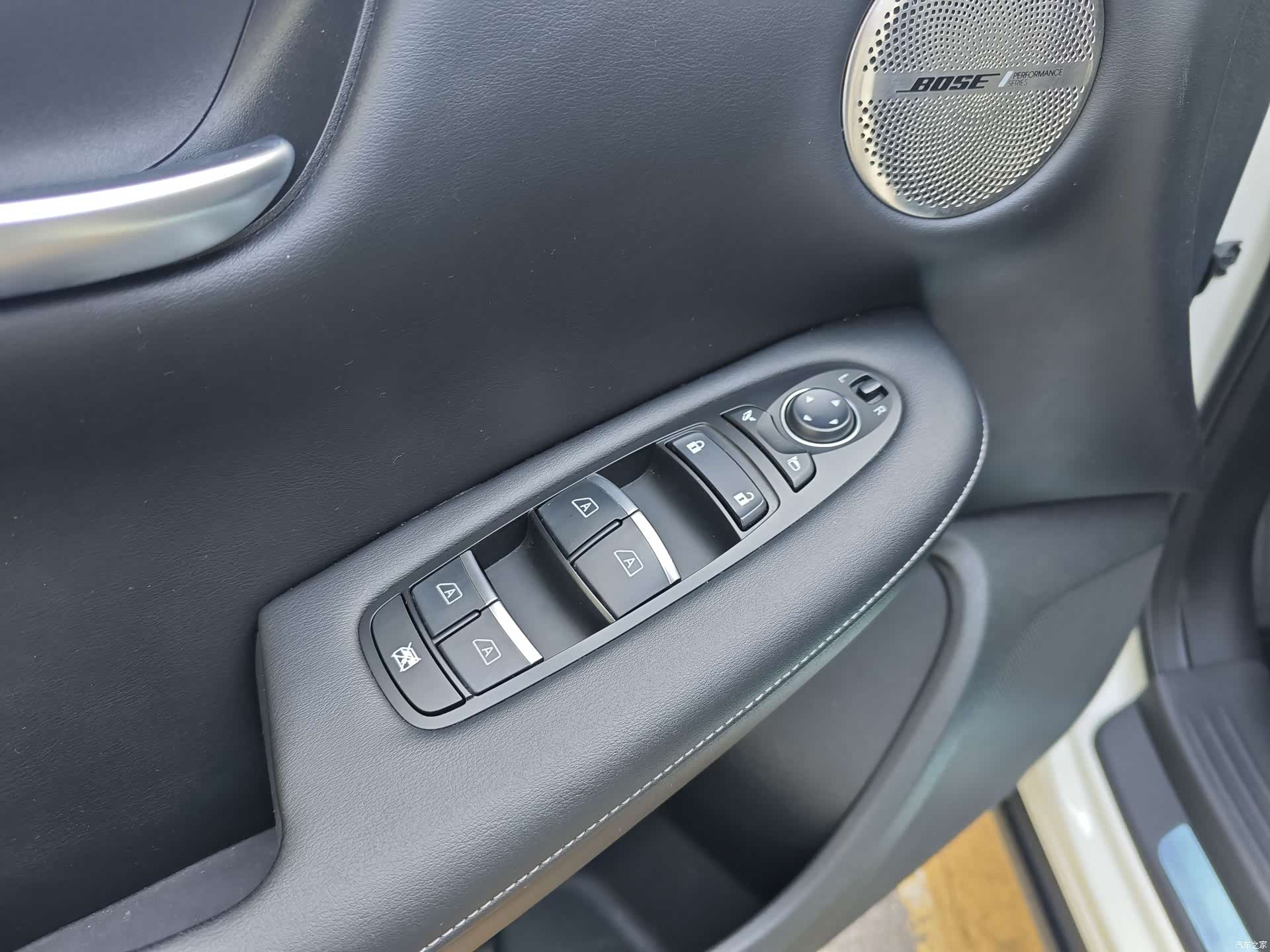 Infiniti QX50, 2024 22