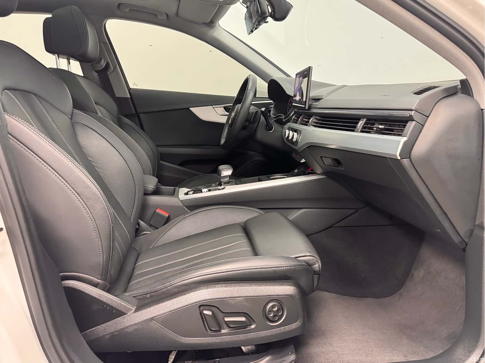 Audi A4L, 2023 11