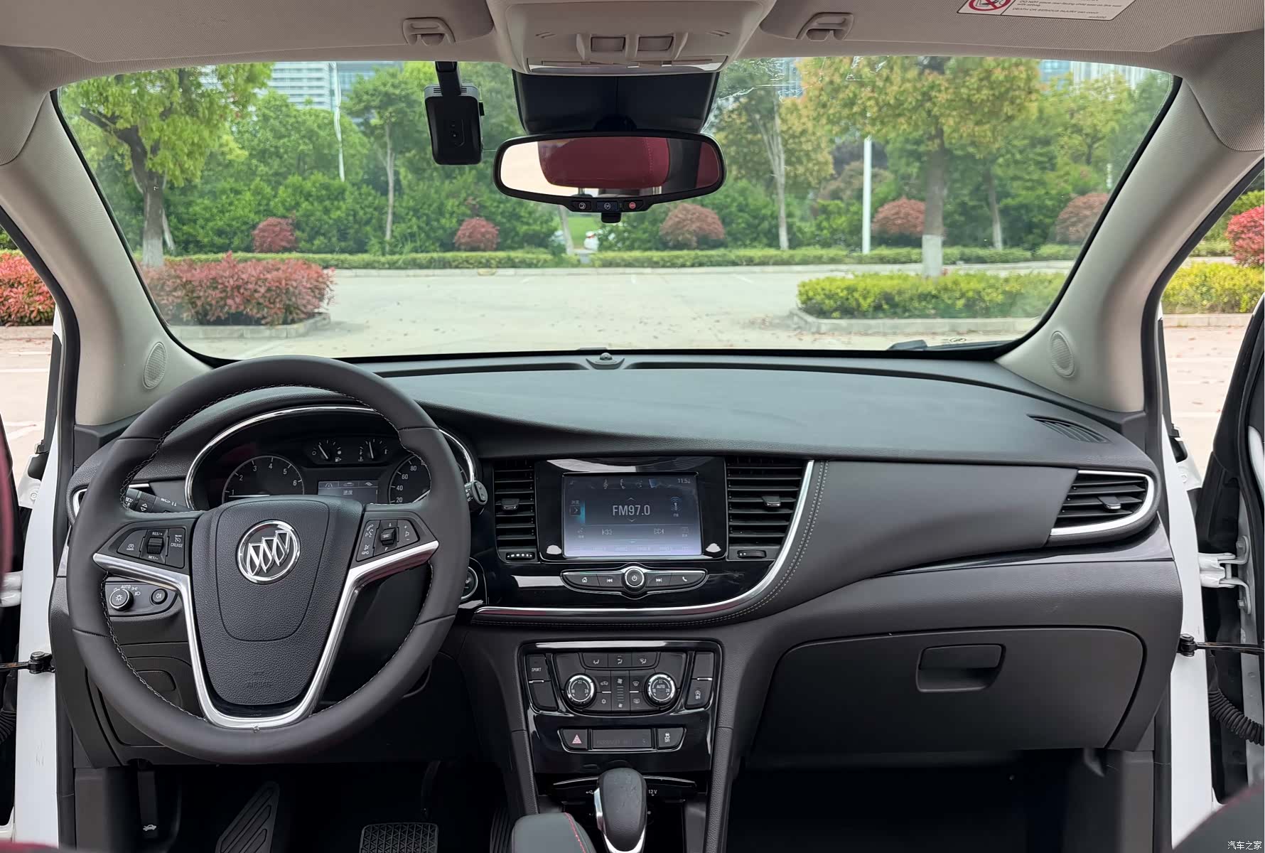 Buick Encore, 2017 12