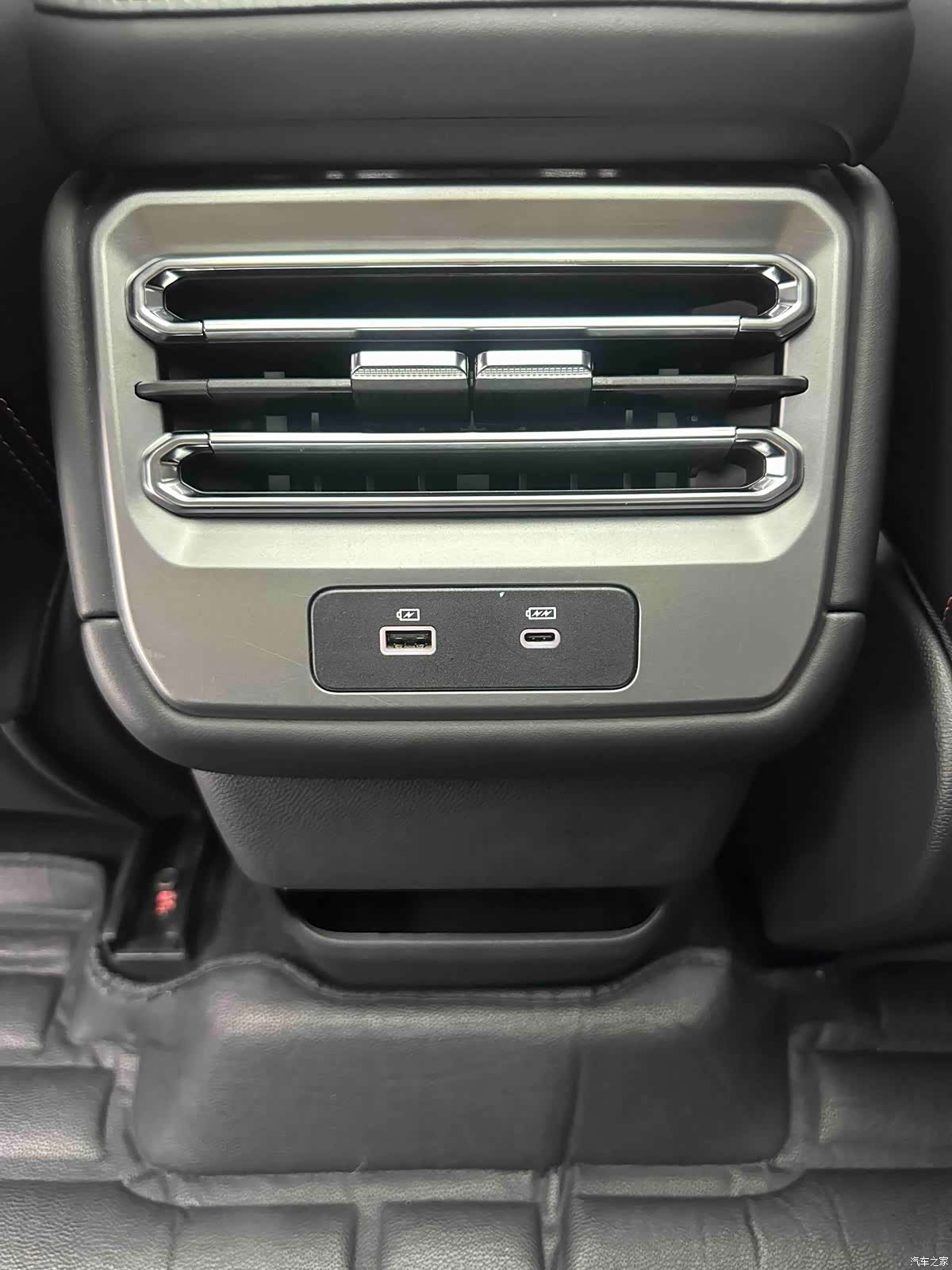 Jetour T1, 2024 19