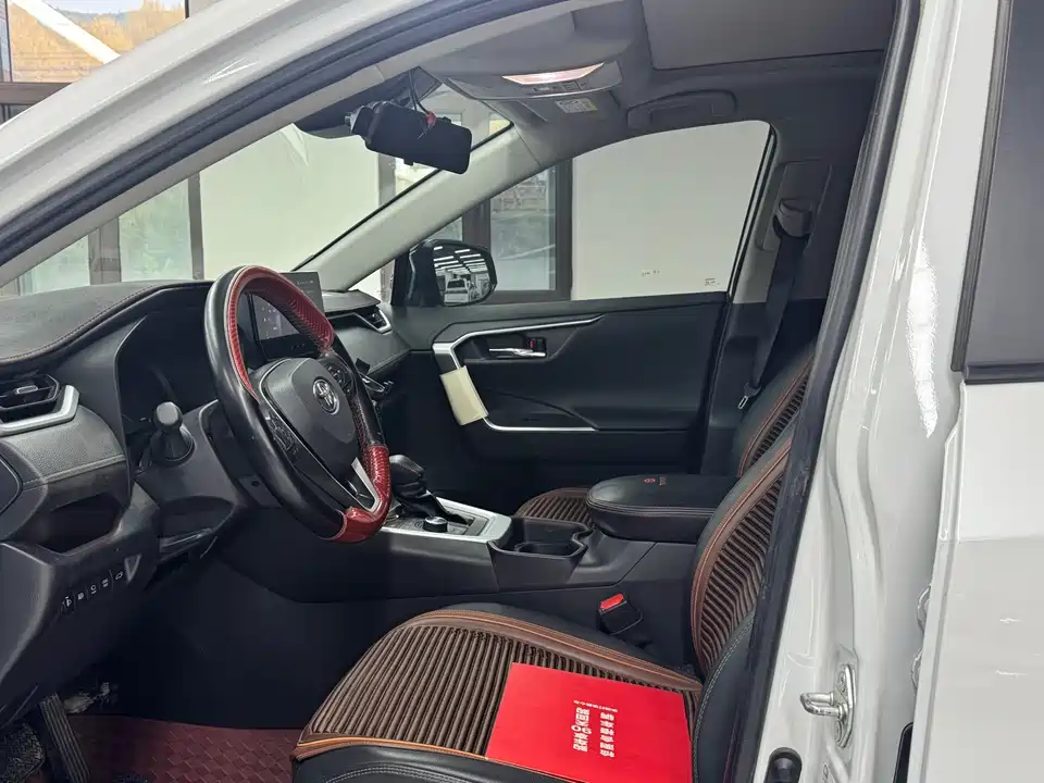 Toyota RAV4 Rongfang