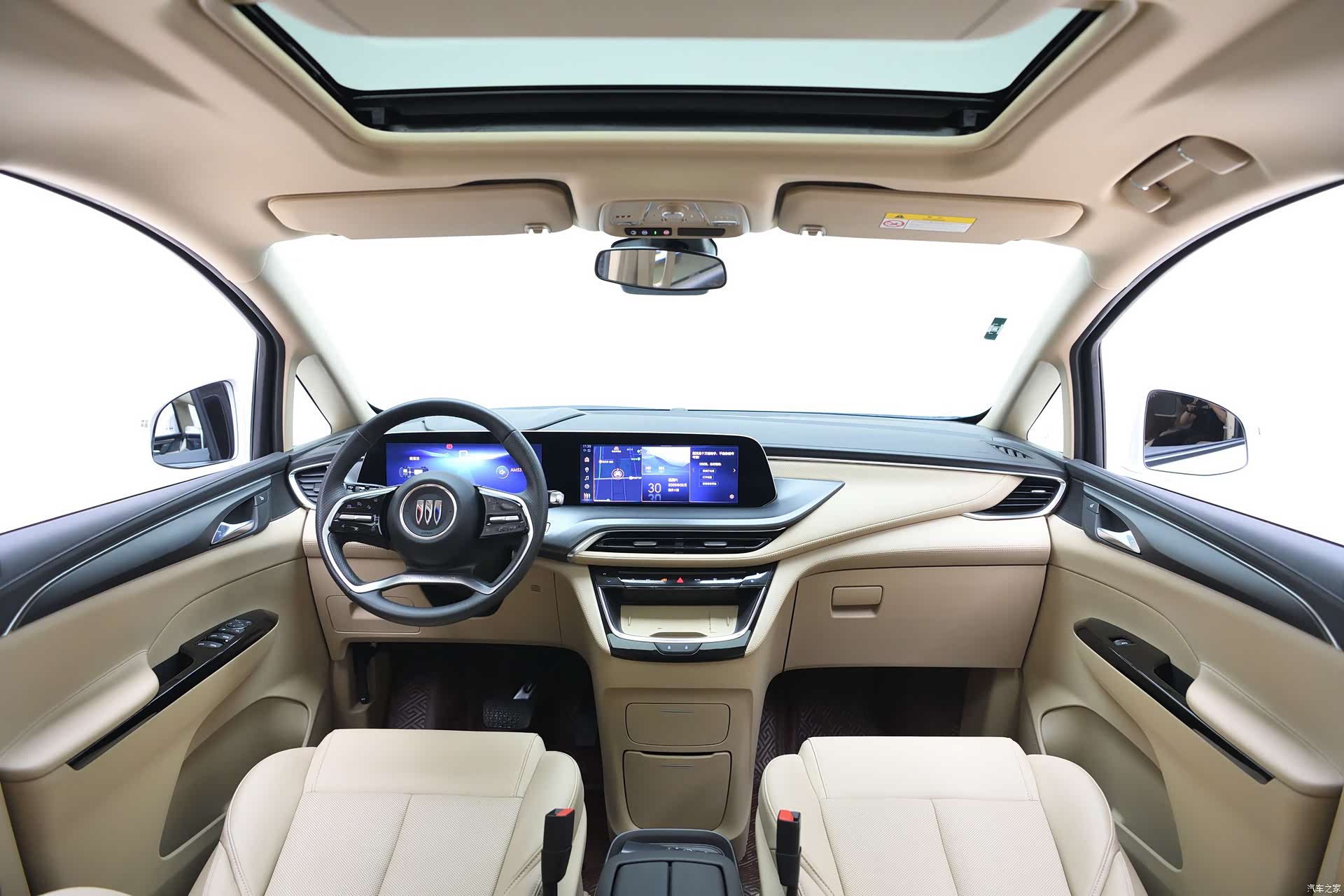 Buick GL8, 2025 11