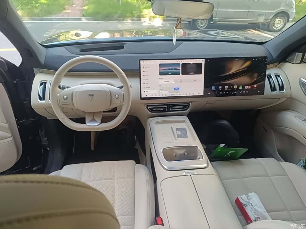 Deepal S09, 2025 10