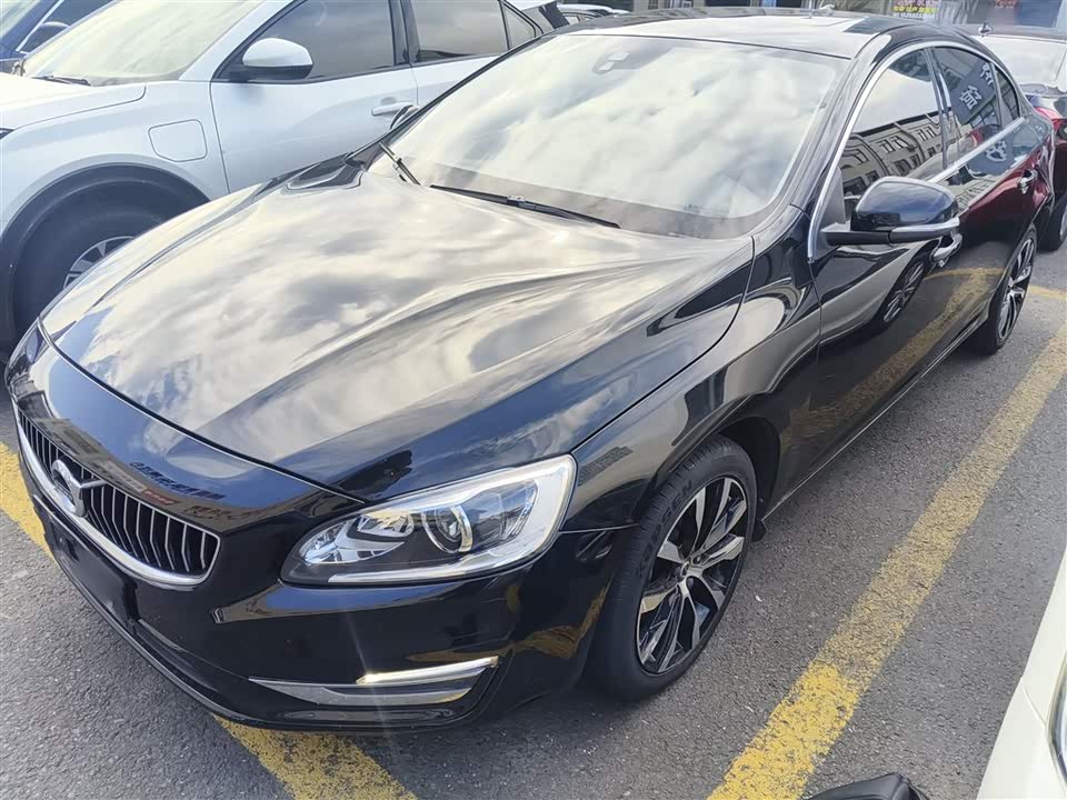 Volvo S60