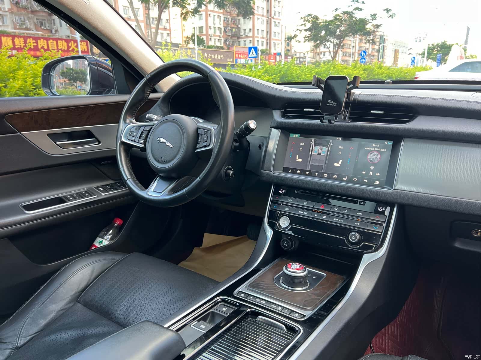 Land Rover XFL, 2018 17