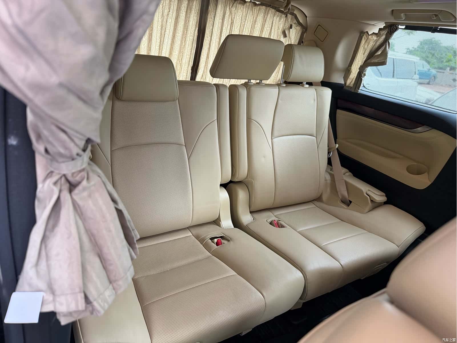 Toyota Alphard, 2016 7