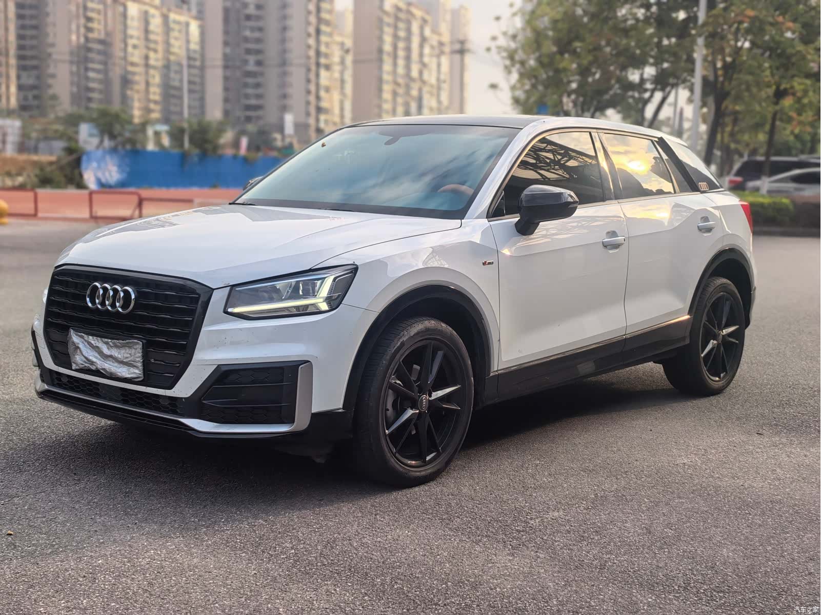 Audi Q2L, 2021 1