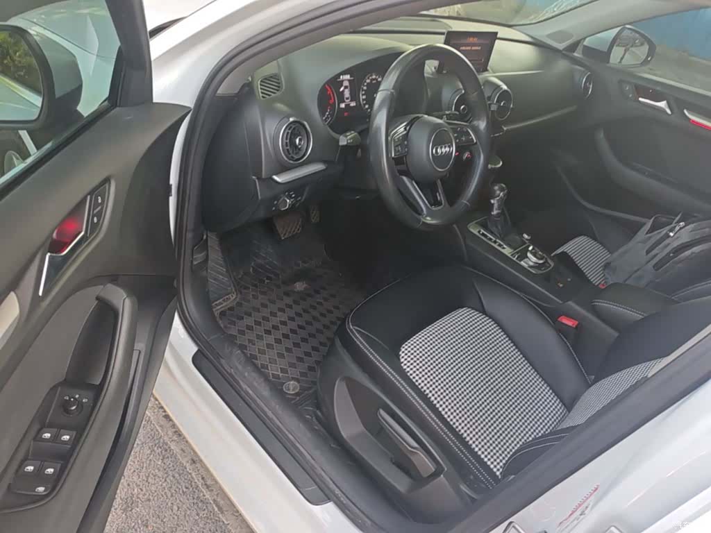 Audi A3, 2018 16