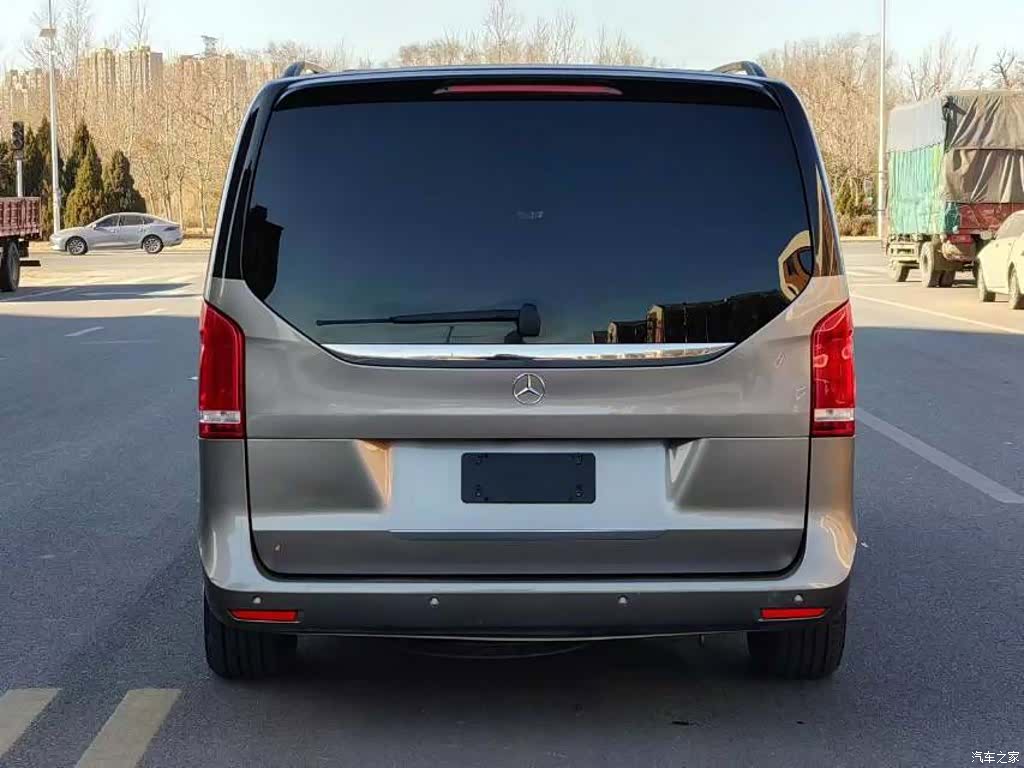Mercedes-Benz V-Class, 2020 6