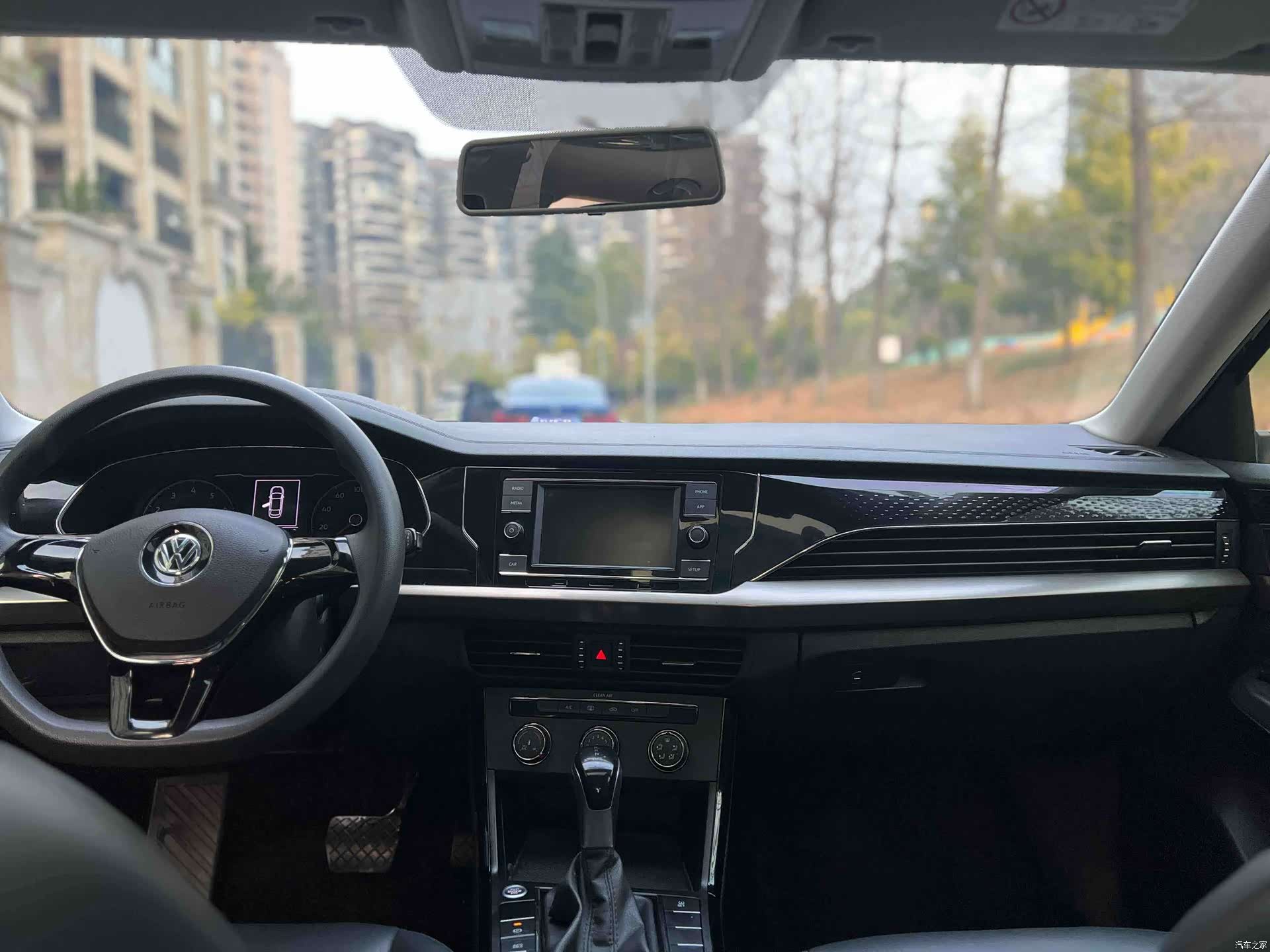 Volkswagen Passat, 2019 все фото