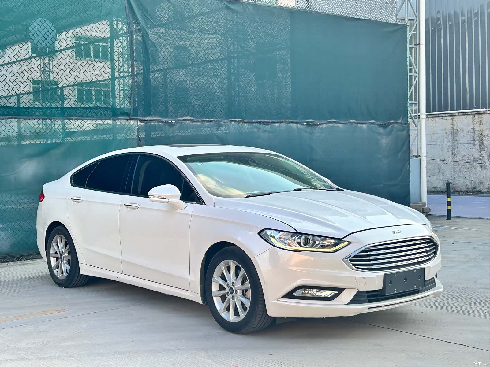 Ford Mondeo, 2017 3