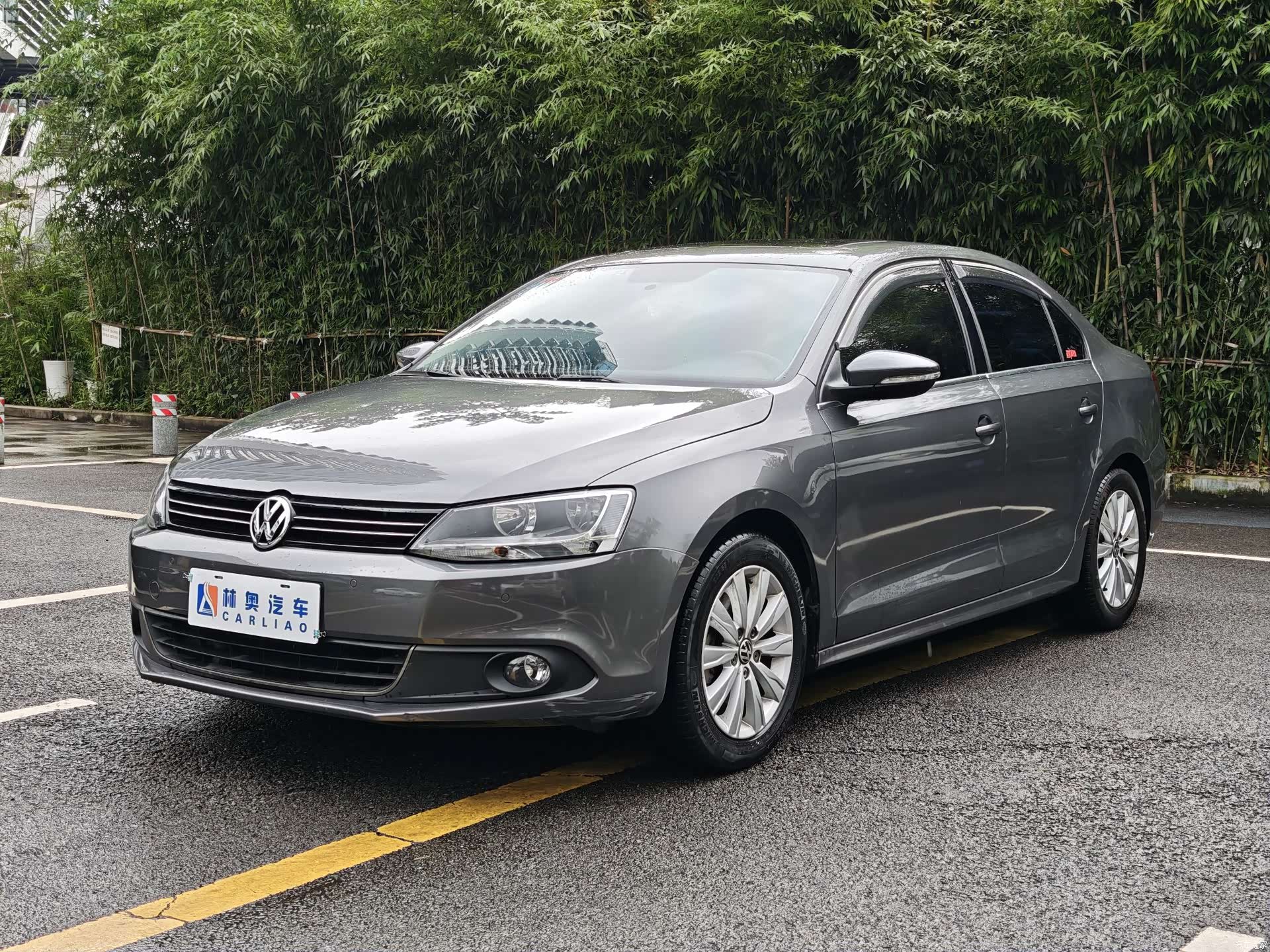 Volkswagen Sagitar, 2014 3
