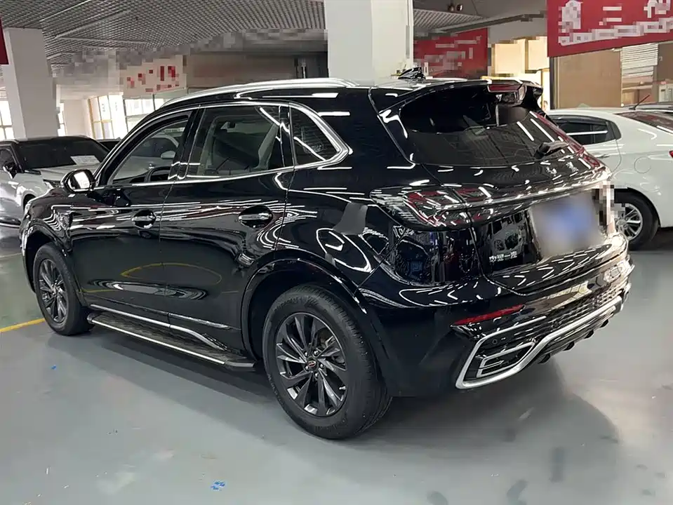 Hongqi HS5