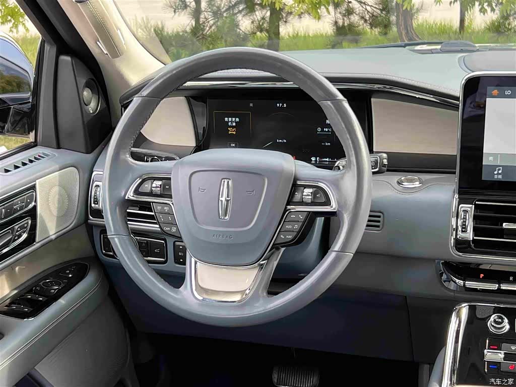 Lincoln Navigator, 2019 18