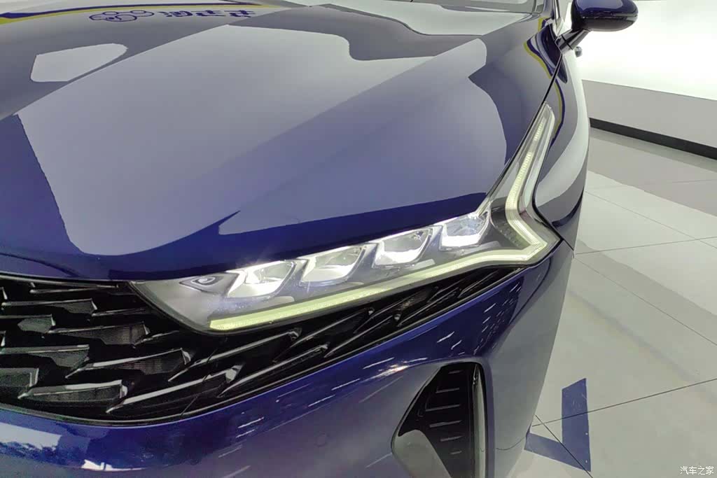 Kia K5, 2021 все фото