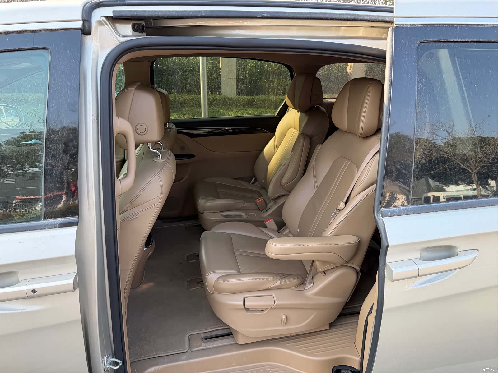Buick GL8, 2019 7
