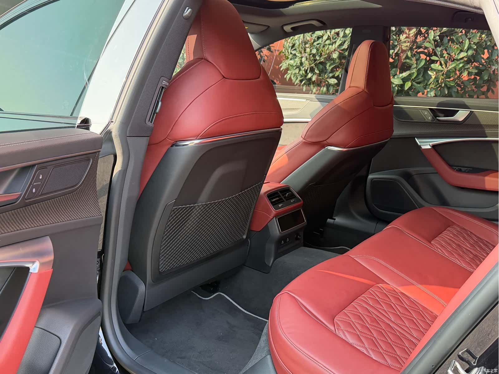 Audi A7L, 2024 11