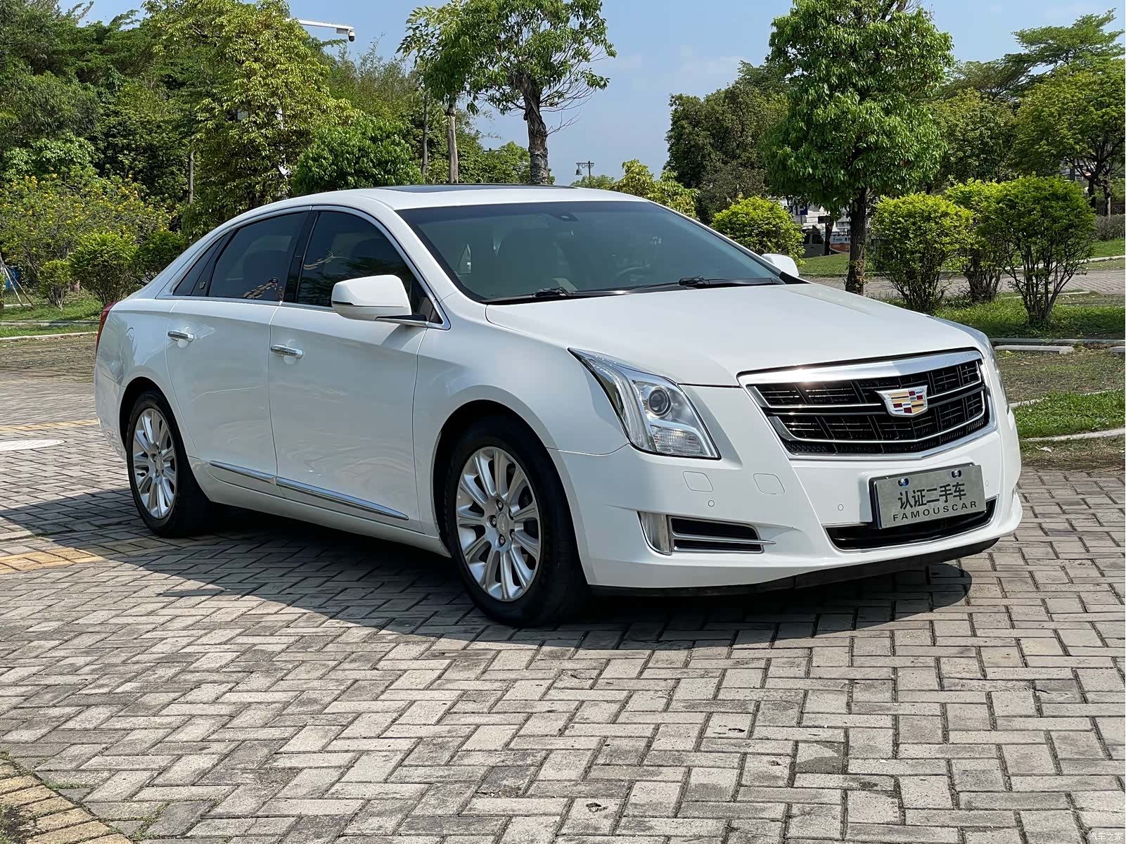 Cadillac XTS, 2017 3