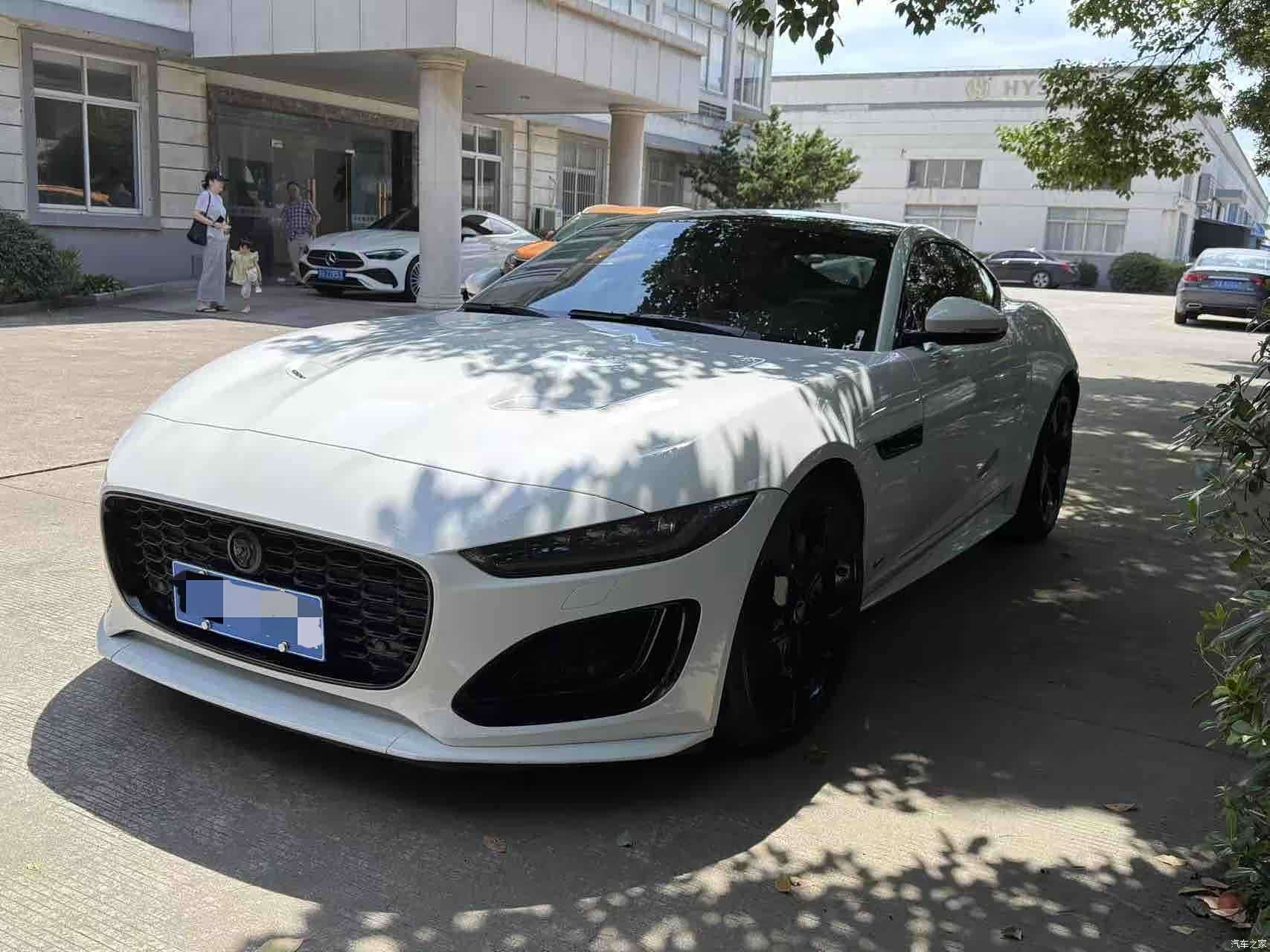 Jaguar F-TYPE, 2025 12