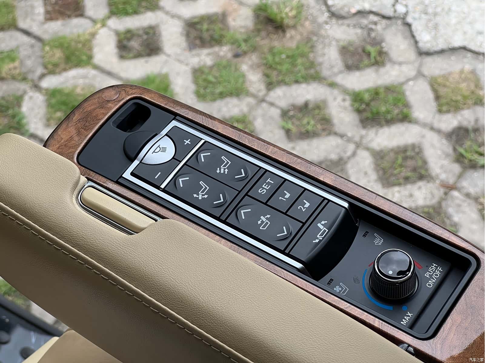 Toyota Alphard, 2017 19