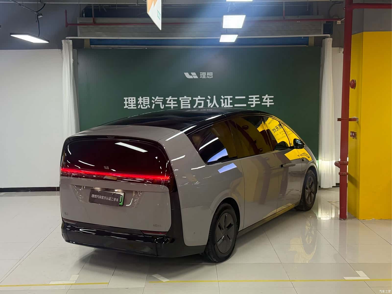 Li Auto MEGA, 2025 4