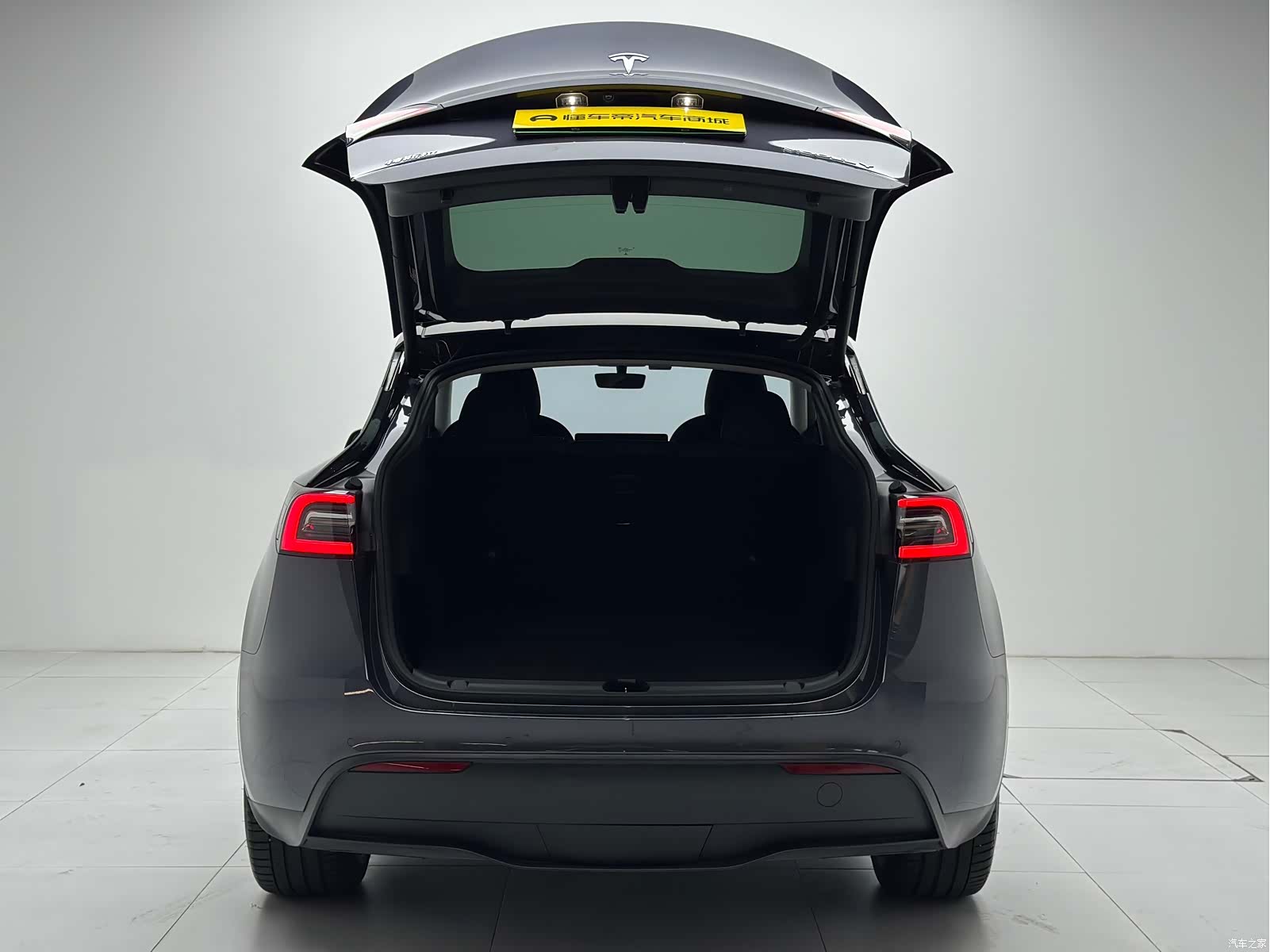 Tesla Model Y, 2021 21