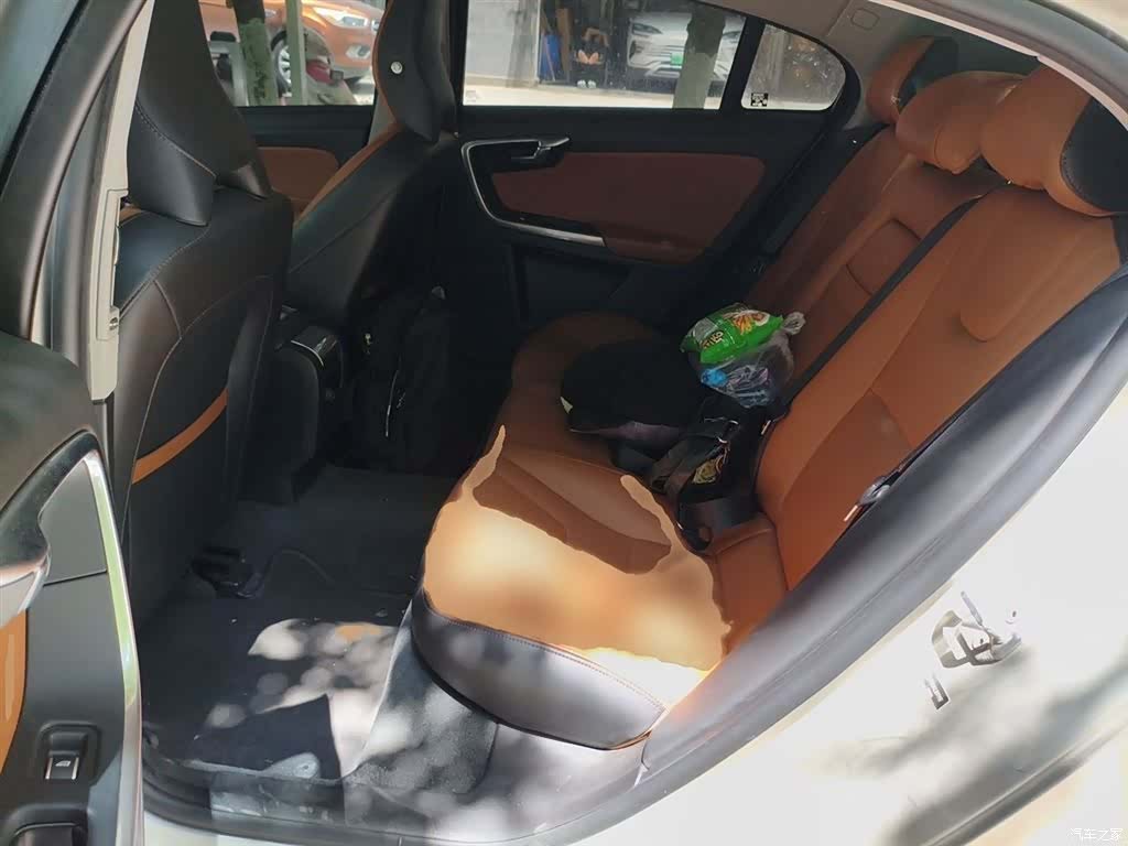 Volvo S60, 2018 14