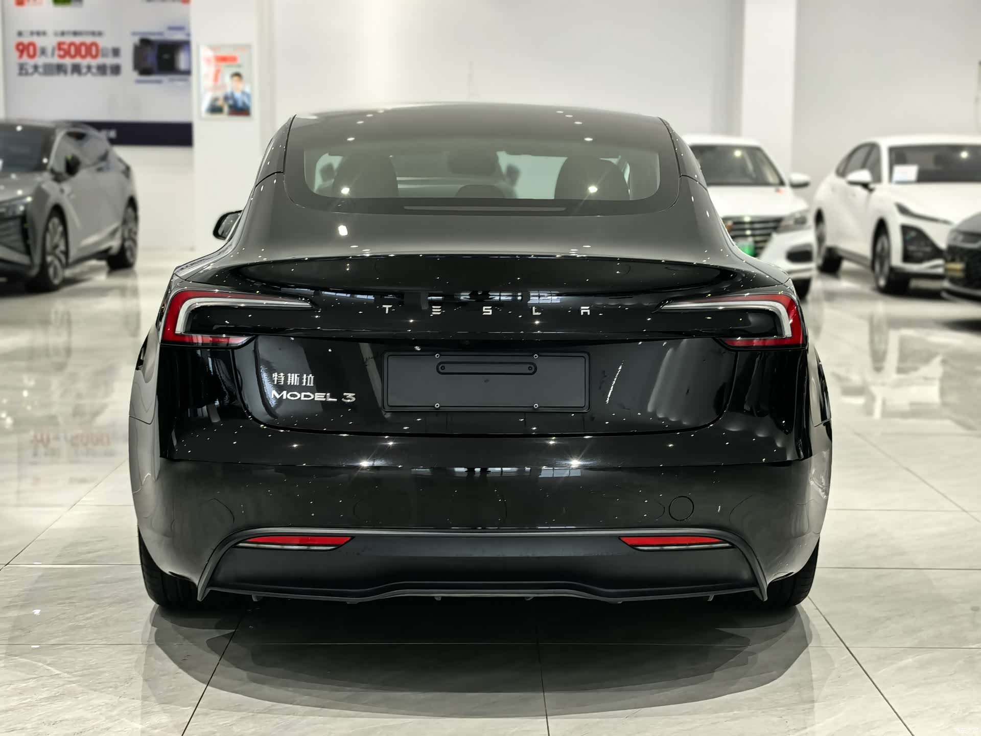 Tesla Model 3, 2025 все фото