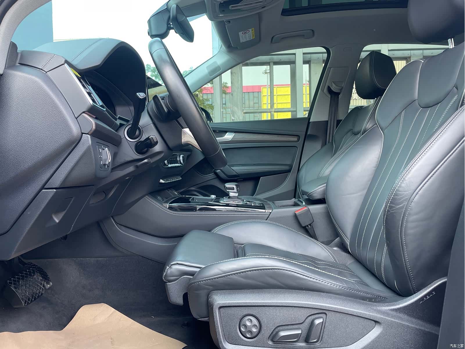 Audi Q5L, 2021 4