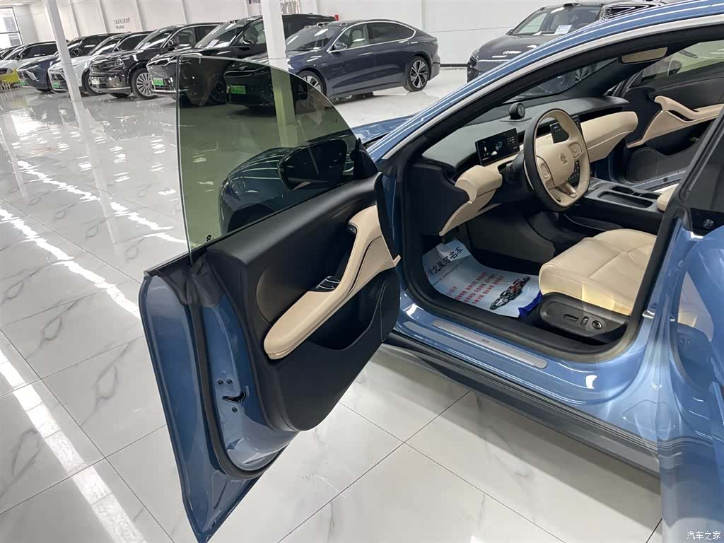 NIO ET5, 2023 10