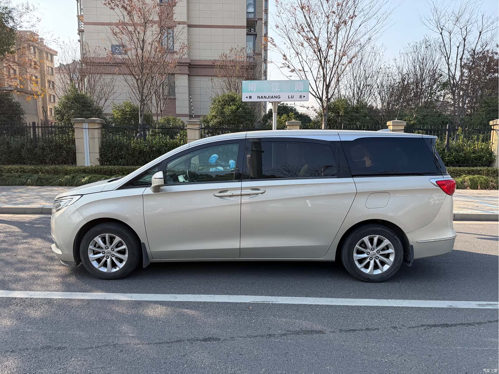 Buick GL8, 2019 все фото
