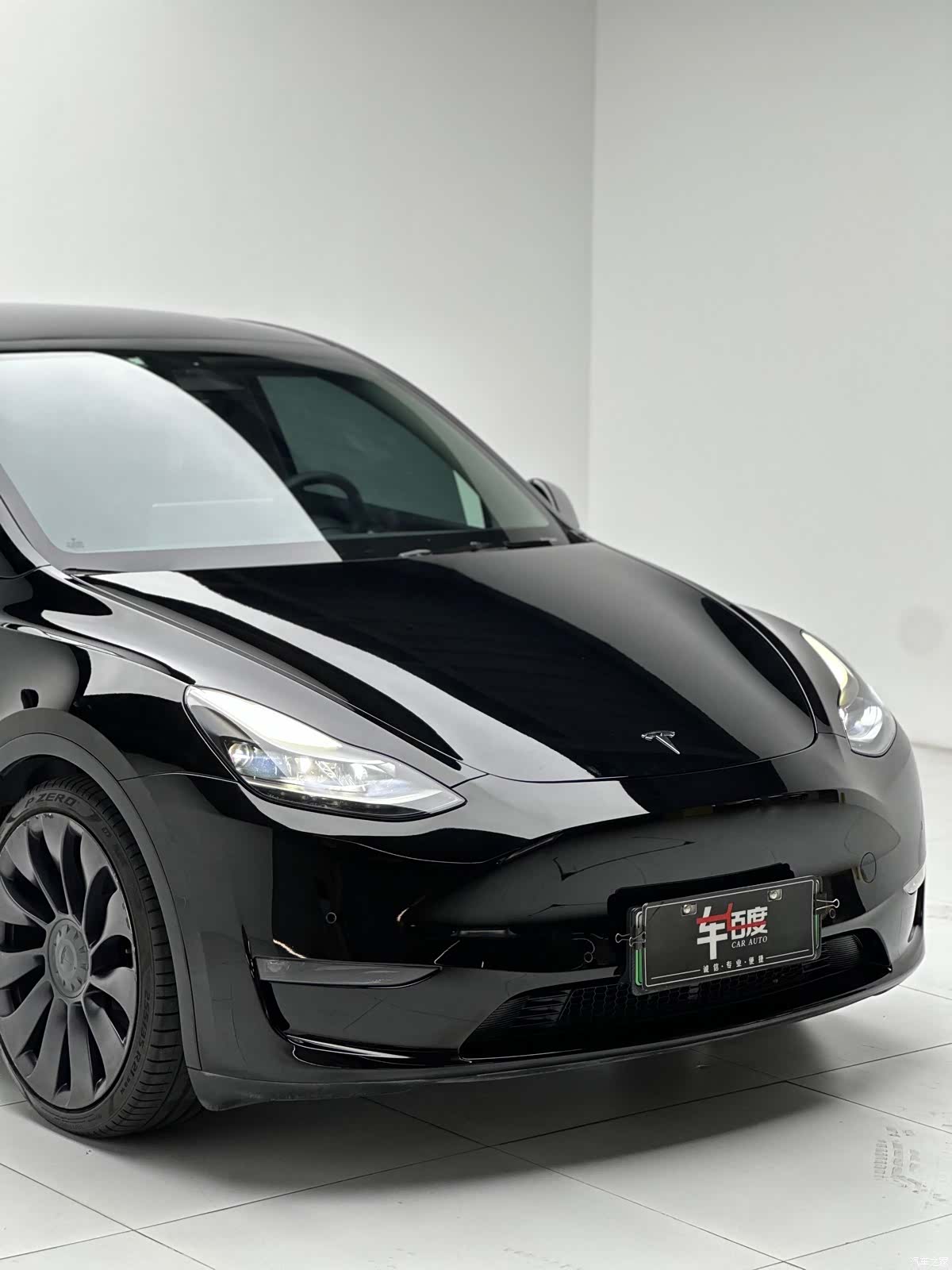 Tesla Model Y, 2022 11