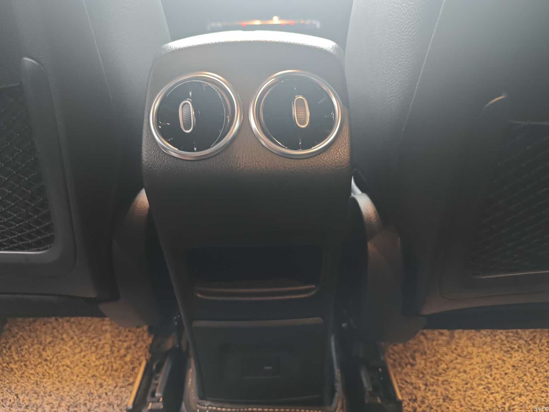 Mercedes-Benz GLA, 2021 27