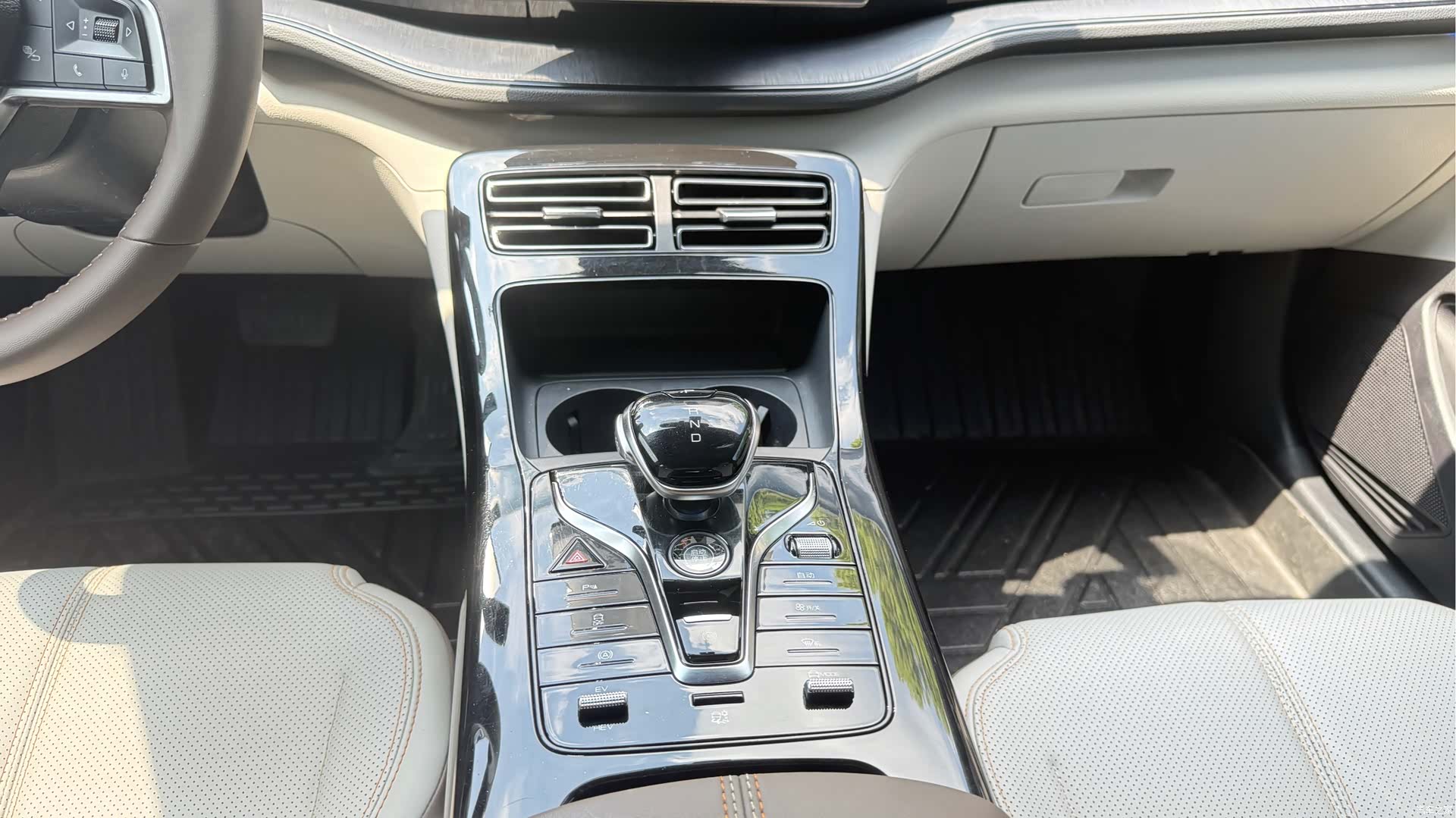 BYD Qin, 2023 8
