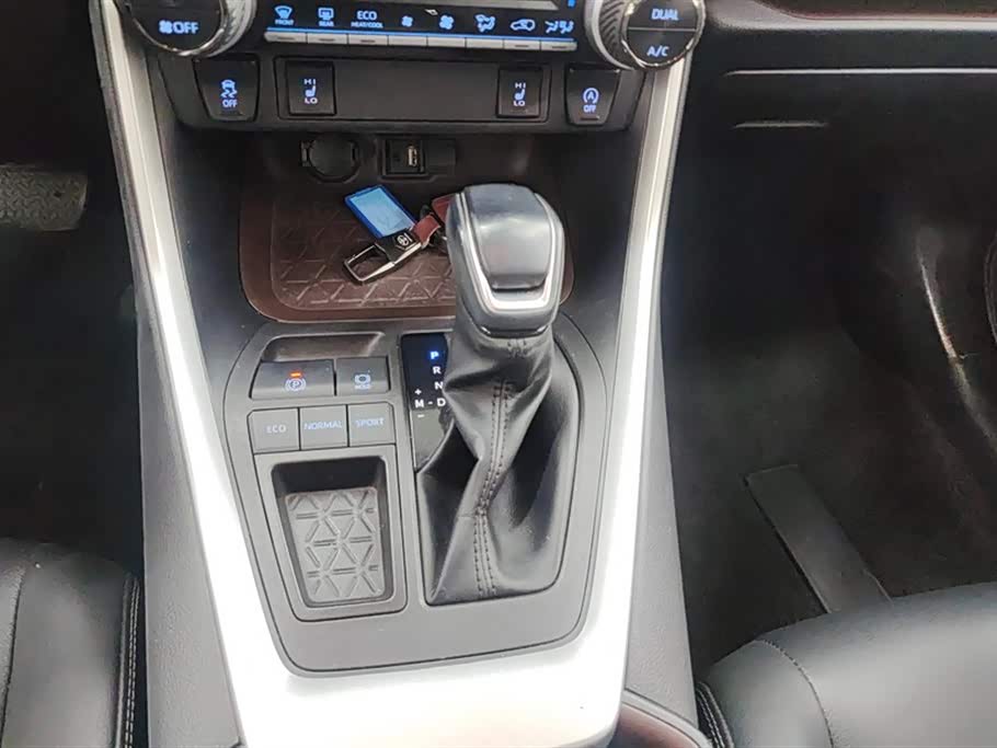 Toyota RAV4 Rongfang